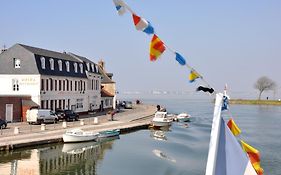 Hotel Du Port Et Des Bains